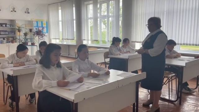 Урок химии в 7 классе. На тему: Знаки химических элемен? смотреть онлайн