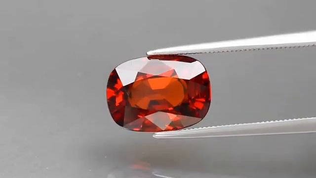 Натуральный  Spessartit Гранат