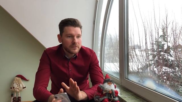 О Новогодних праздниках. Роман Михно смотреть онлайн