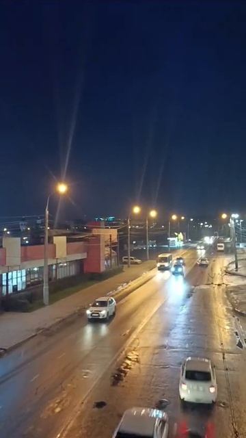 ФОНАРЕЙ ДАЛЕКИХ МЕРЦАЕТ СВЕТ... смотреть онлайн