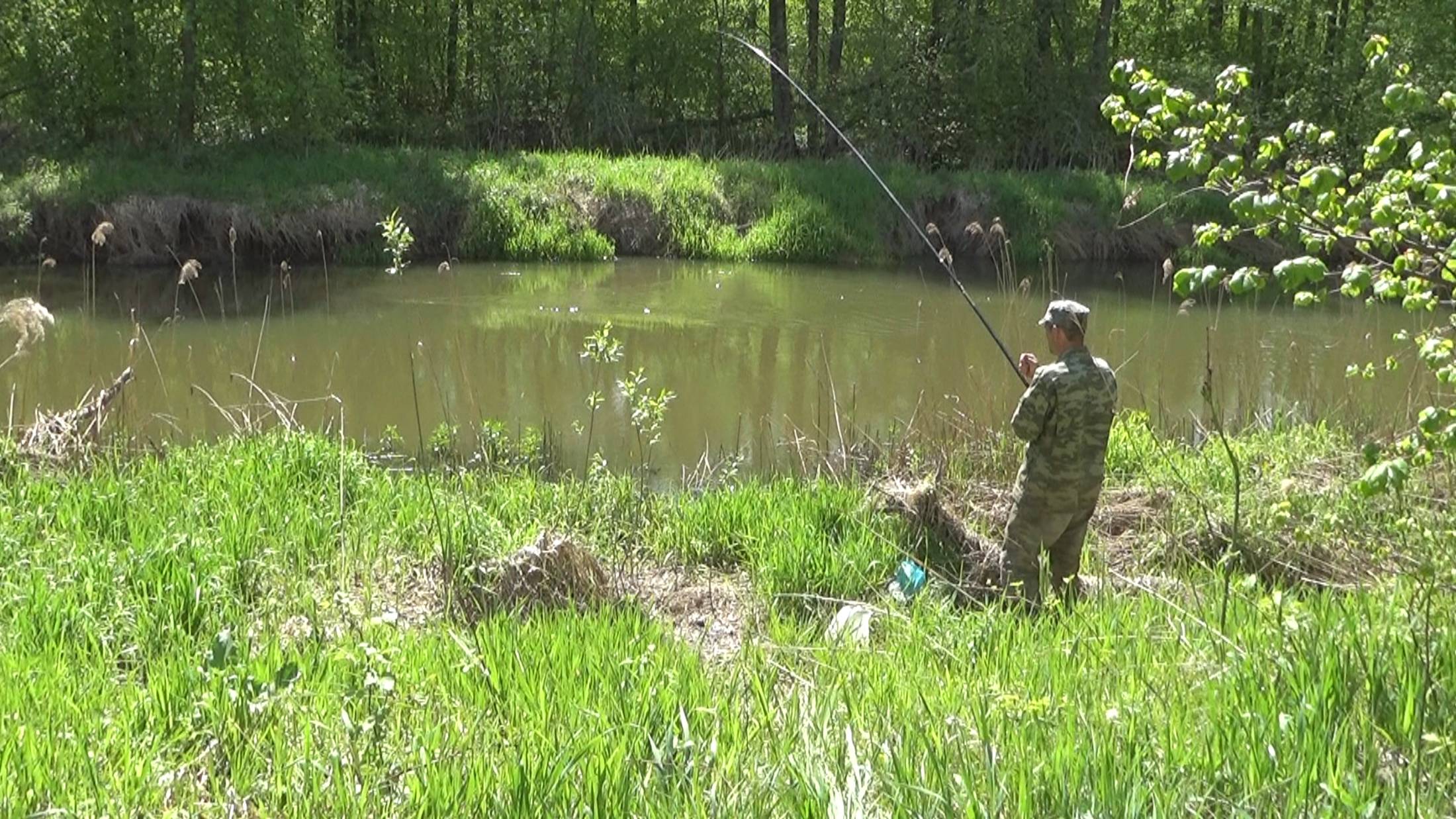 Рыбалка 7 мая на малой реке на поплавок - новые знания по весенней рыбалке на малой реке! смотреть онлайн