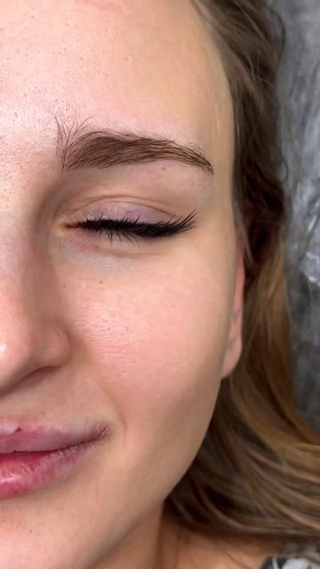 Работа мастера Мухлисы✨ • двойной объем #наращивани? смотреть онлайн