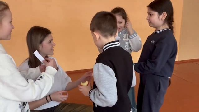 Лагерь где все танцуют👯 чем 100 рублей иметь, лучше 100 д смотреть онлайн