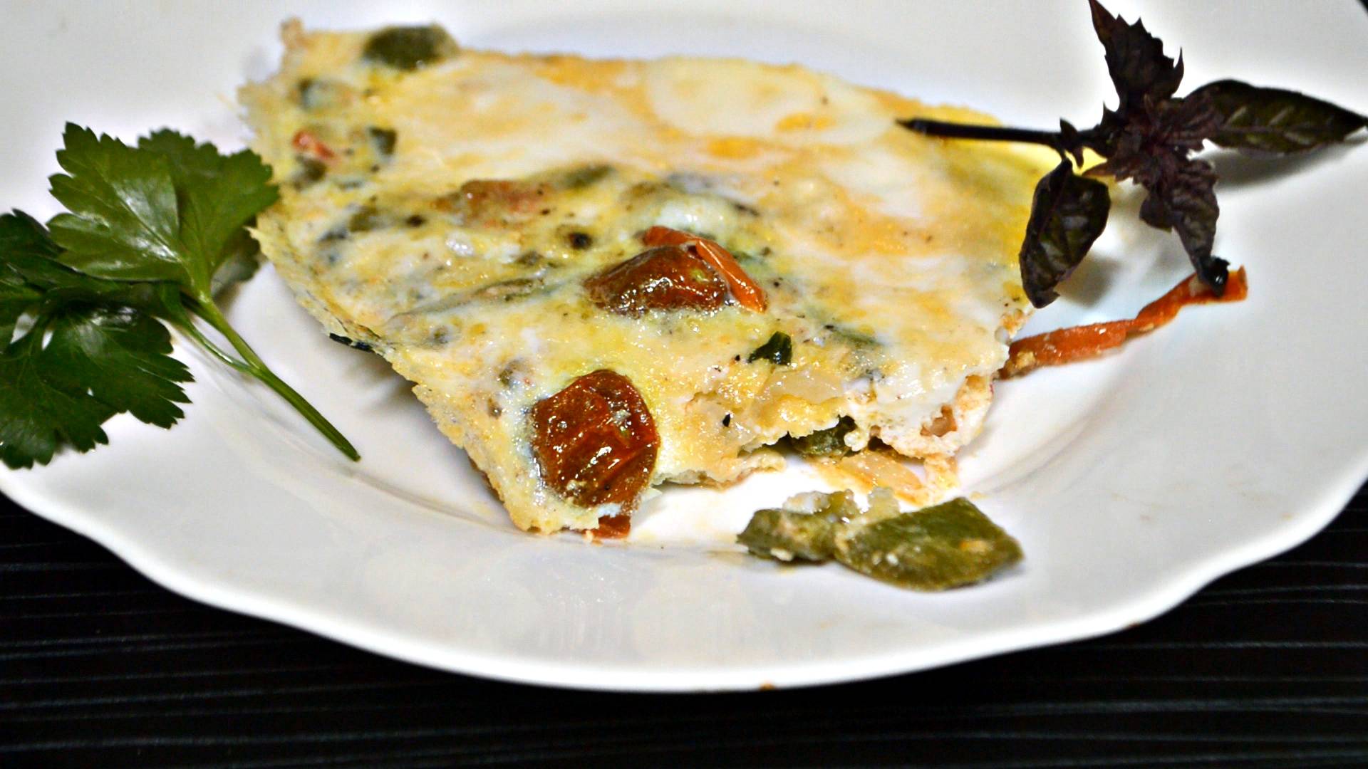 Привез из отпуска новый рецепт омлета «Миш-Маш», в Болгарии его готовят обычно на завтрак.