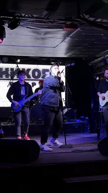 Никого вокруг - может быть #cover #music #acoustic #singersongwriter #acoustic смотреть онлайн