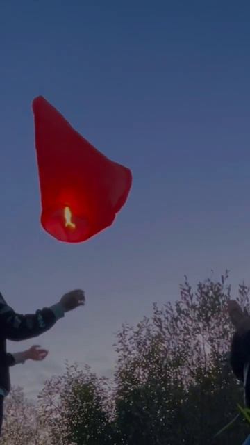 #тренды #закат #природа #фонарик #любовь #огненныйшар #г смотреть онлайн