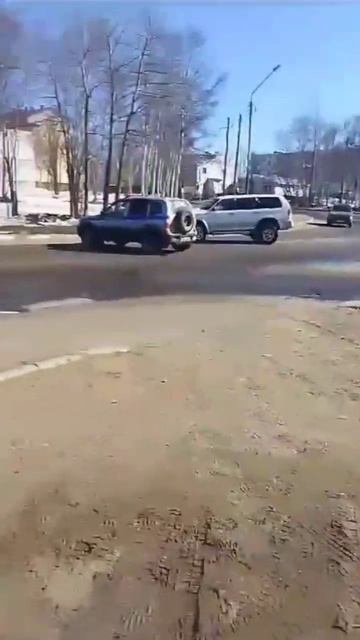 погоня за пьяным водителем в Охе 14.04.2024 смотреть онлайн