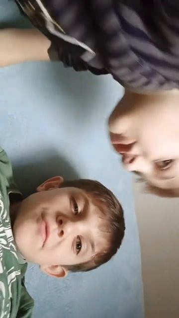 не хочет есть на завтра кашку а мама плачет вокруг зал? смотреть онлайн