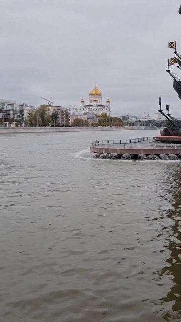 Почему памятник Пётр I в Москве, ваши комментарии смотреть онлайн