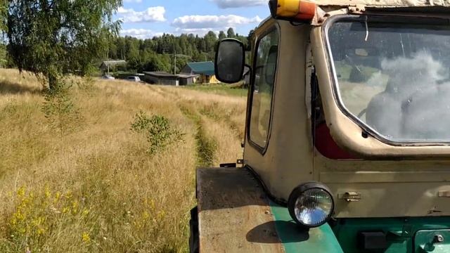 День в деревне/Богдан тракторист/ смотреть онлайн