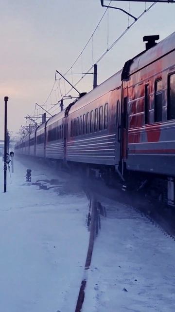 эп2к-150 Поезд 049Ч/050Ч Кисловодск — Санкт-Петербург смотреть онлайн