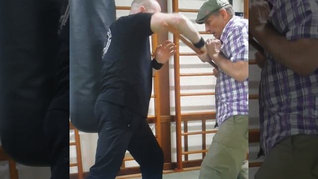 От Ильи Карташова упражнение с палкой, парное, для пра? смотреть онлайн