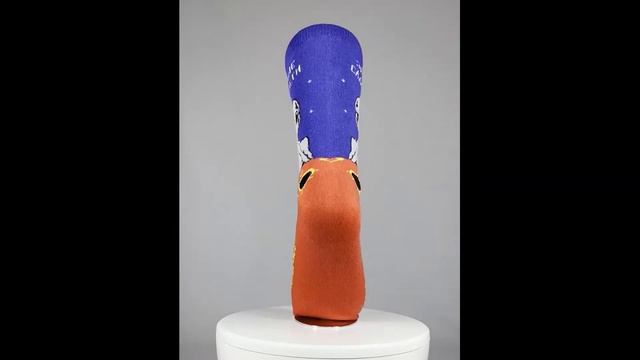 Цветные носки с принтом Земные слабости Пиццеед смотреть онлайн