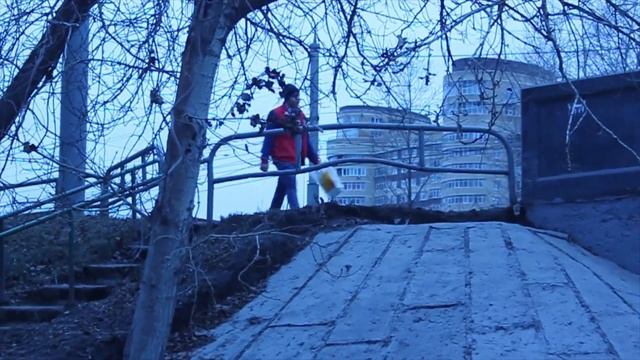 МЕЖДУ НАМИ ТАЕТ ЛЁД ( ЖИР ) | ПАРОДИЯ НА ПАРОДИЮ | ДИСС НА МЕНЯ смотреть онлайн
