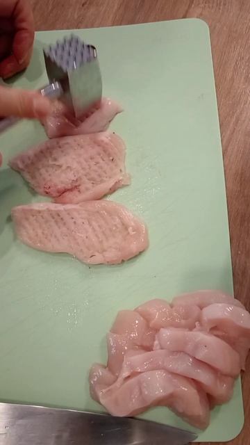 наггетсы👍Что может быть вкуснее из куриного филе ☝️ смотреть онлайн