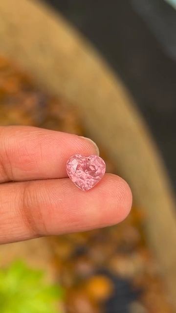 Гранат Малайя 3.4 карата 2000$ #tourmaline #spinel #sapphire #tanzanite #zircon # смотреть онлайн