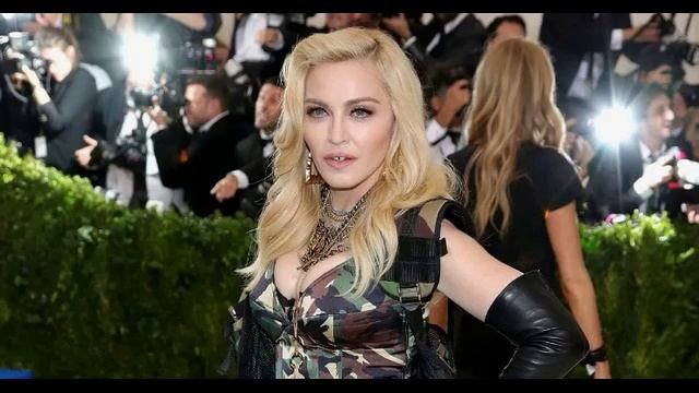 Видео. The_Weeknd_Playboi_Carti_Madonna_-_Popular_