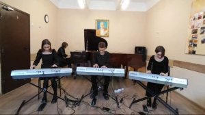 Ансамбль «Акцент « Эдвард Григ «В пещере горного короля» из сюиты Пер Гюнт .mp4