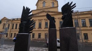 Памятники Санкт Петербурга