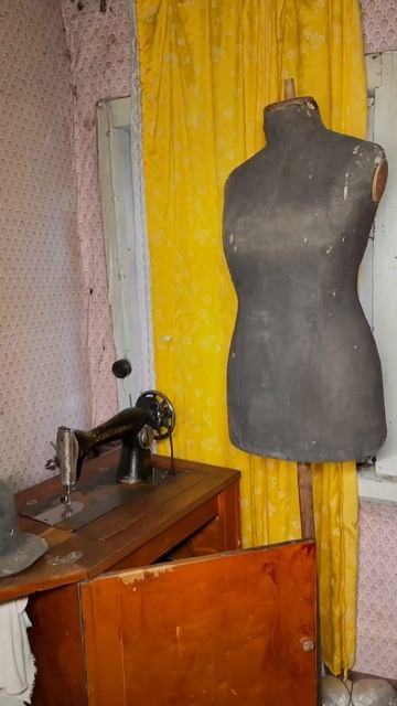 Заброшенный дом модельера #abandoned #заброшенное #abandonedplace смотреть онлайн