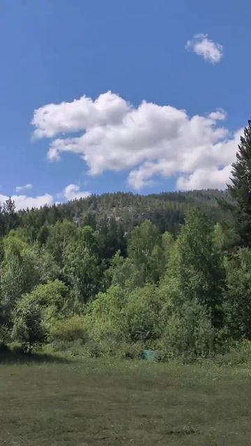 вид с поляны на гору на которой гуляли. Каркаралинск смотреть онлайн