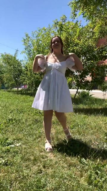 Лето все-таки будет. Радуем себя новыми платьями 😍 смотреть онлайн