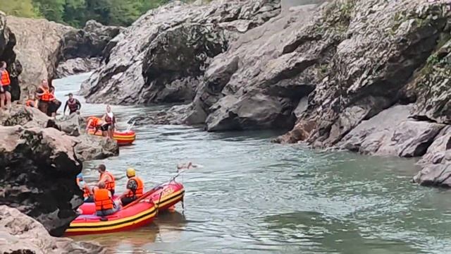 Адыгея, Река Белая, Гранитное ущелье смотреть онлайн