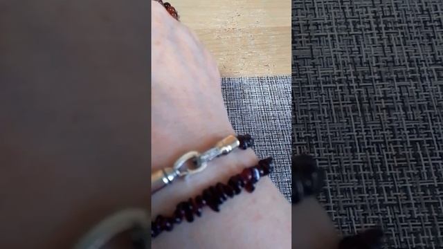 Чекер,-браслет из граната