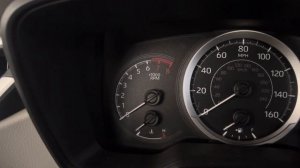 Мигает красная машина с закрытым замком на приборной ?