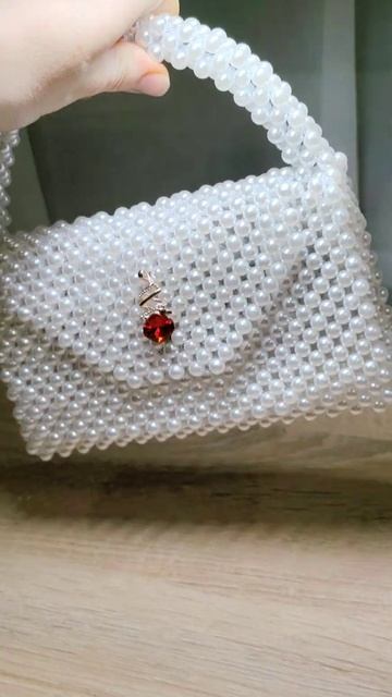 Сумочка из бусин ручной работы Размер высота с ручкой- смотреть онлайн