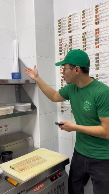 ВОТ МОЯ НОРА!😂 Подписывайся если любишь есть и залипа смотреть онлайн