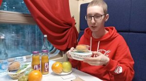 Обзор СВ двухэтажного поезда сообщением Москва Казанский вокзал — Йошкар-Ола