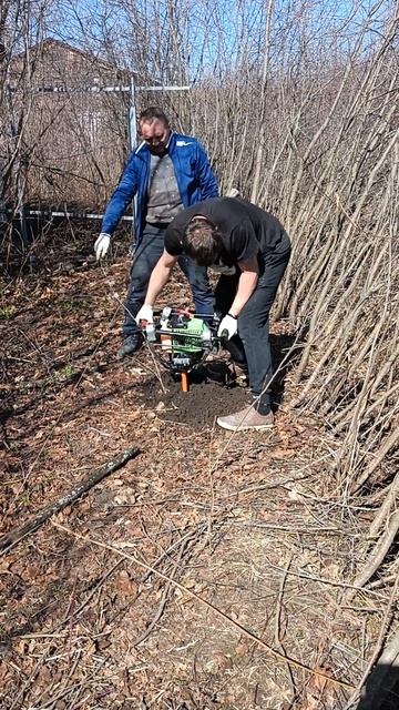 Бурение лунок под столбы забора смотреть онлайн