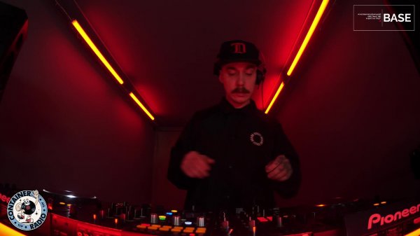 CONTAINER RADIO Live Stream - IN BEAT WE TRUST: DAV, BREAK THE GRID, KIRILL IVA (2025-05-09)
