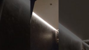 Парящий с подсветкой в натяжных потолках