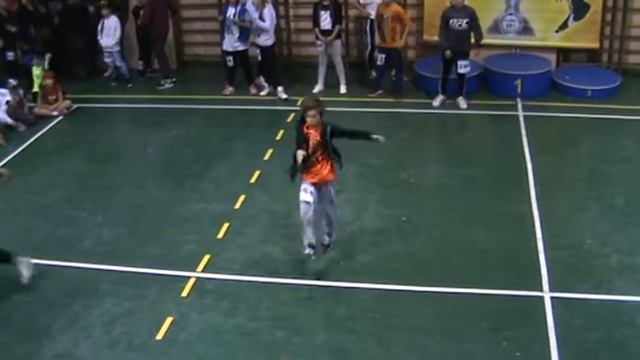 Крутой хип-хоп фристайл показал наш Вова Коваль смотреть онлайн