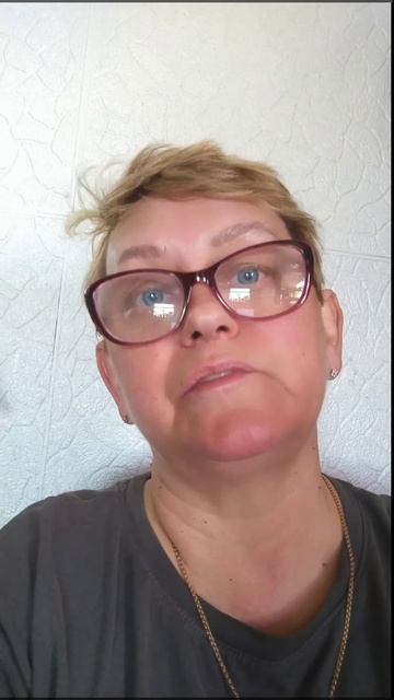 Не хватает зарплаты? А мизерной пенсии? Ищешь решение! смотреть онлайн