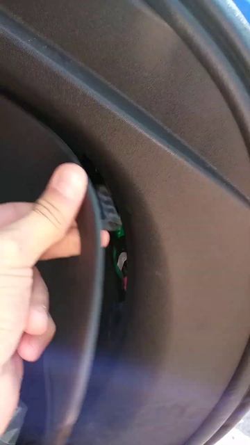 Оказывается в кузовах хетчбэк на грантах снимают фары смотреть онлайн