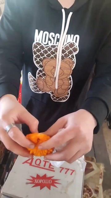 Индийский гранат в Самаркандском базаре. смотреть онлайн