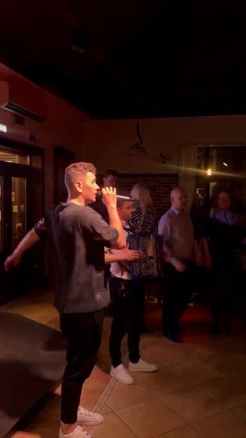 Танцуем под седую ночь #шатунов #песня #беларусь #шале смотреть онлайн