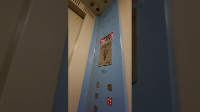 Лифт ЩЛЗ 2010 в плохом состоянии | Лифты.mp4 смотреть онлайн