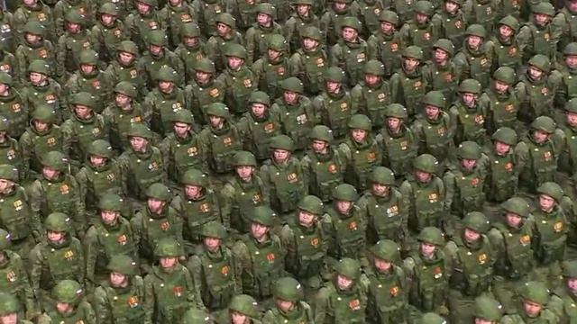 Участники СВО вышли на Парад смотреть онлайн
