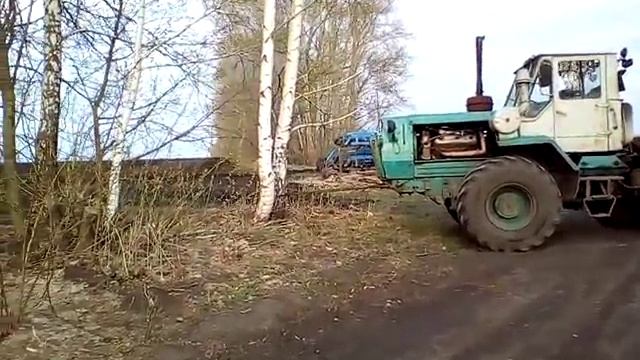 Русская береза против трактора Т-150 смотреть онлайн