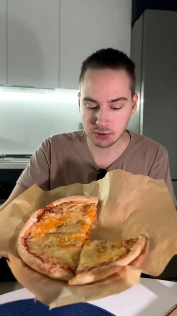 Пицца САМОКАТ vs Вкус Вилл! Плагиатор ест смотреть онлайн