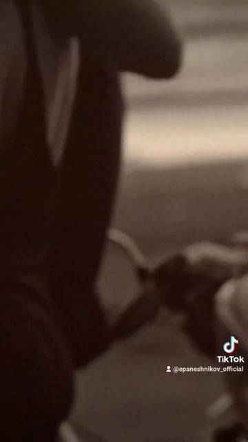 Остались воспоминания «EPANESNIKOV-Любовь в 21 веке» есть на смотреть онлайн