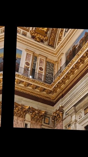Исаакиевский собор в Спб изнутри. очень красивое мест?