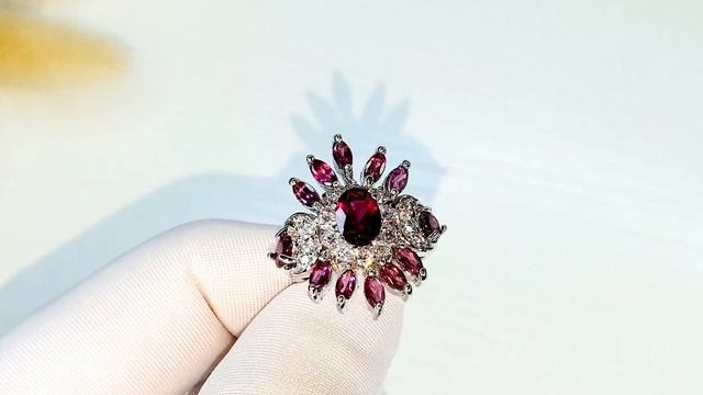 Серебряное Кольцо с натуральными Гранатами родолитам