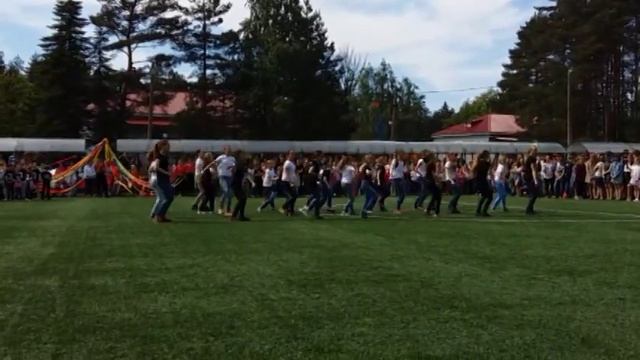 2015 06 13 01  Род день  Линейка  Современный танец