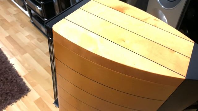 2005 Sonus Faber CREMONA Auditor Loudspeakers _1080pFHR