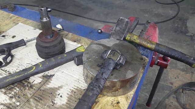 Стучит  Шрус или Граната - Что Делать? Замена Шруса Миц?